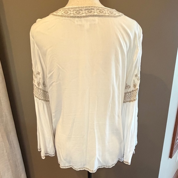 Chelsea & Theodore Boho Chic Blouse Bell Sleeve, Tan & Cream, Size Large - Picture 6 of 16